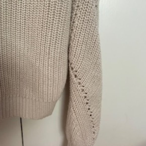 Abercrombie and Fitch XS Crop top Oatmeal - Picture 8 of 10